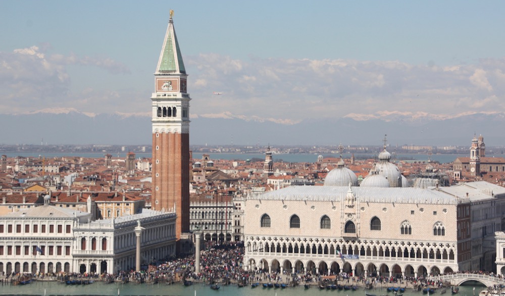 Ostern in Venedig sind etwa 300.00 Menschen